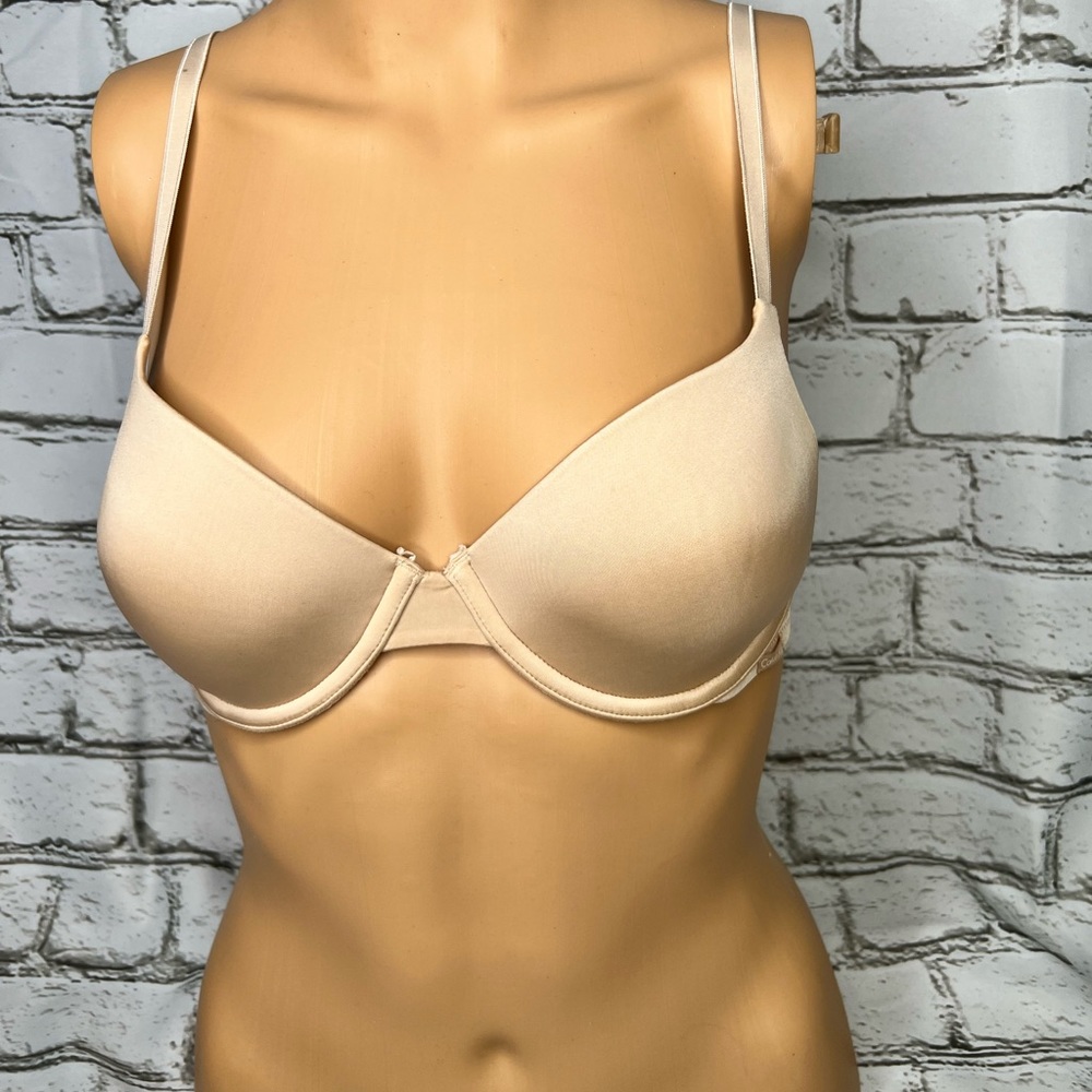 B036 Calvin Klein Bra